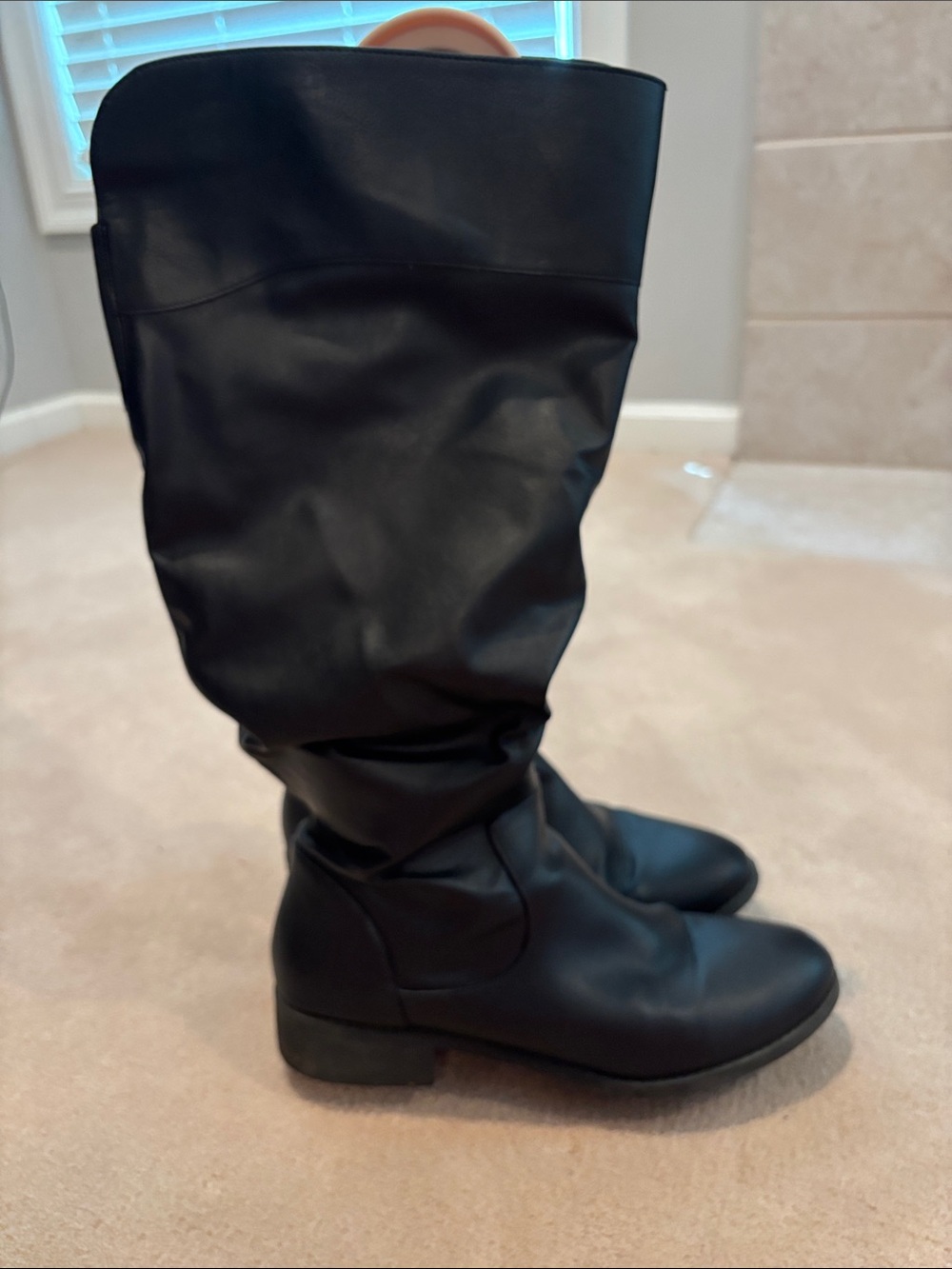 WOMEN’S BLACK WIDE CALF BOOTS